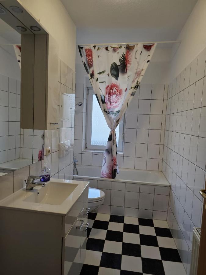Apartmán Kaethe-Kollwitz-Strasse 54, F2 Altenburg Exteriér fotografie